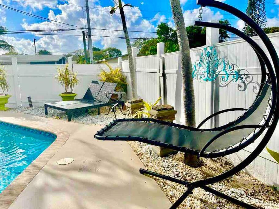 Jungle To Beach 4 R 3 Bedroom Family And Pet Heated Pool N Airport N Beach N Hard Rock Fort Lauderdale Exterior photo
