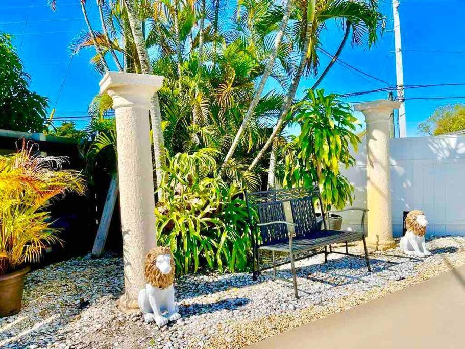 Jungle To Beach 4 R 3 Bedroom Family And Pet Heated Pool N Airport N Beach N Hard Rock Fort Lauderdale Exterior photo