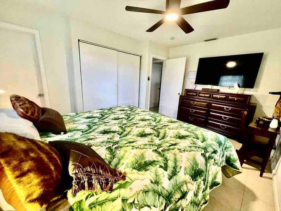 Jungle To Beach 4 R 3 Bedroom Family And Pet Heated Pool N Airport N Beach N Hard Rock Fort Lauderdale Exterior photo