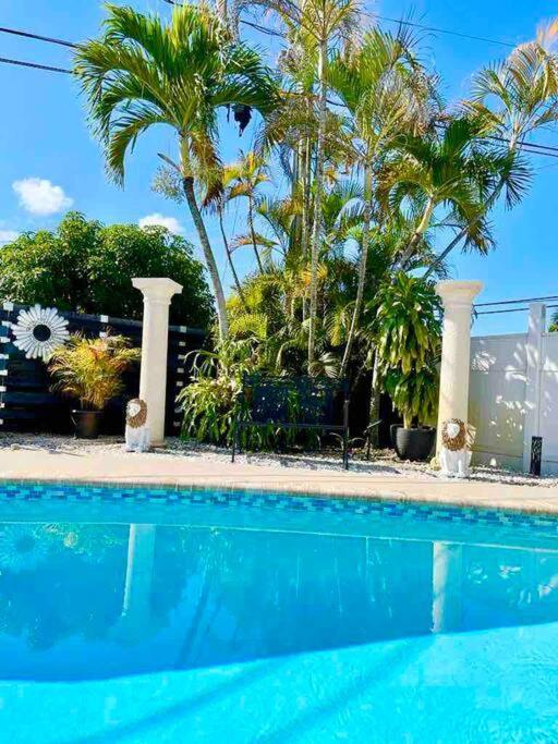 Jungle To Beach 4 R 3 Bedroom Family And Pet Heated Pool N Airport N Beach N Hard Rock Fort Lauderdale Exterior photo