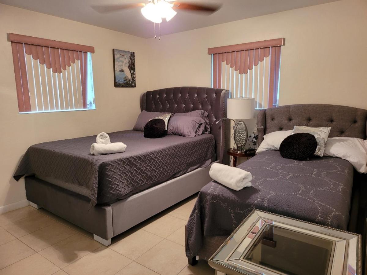 Jungle To Beach 4 R 3 Bedroom Family And Pet Heated Pool N Airport N Beach N Hard Rock Fort Lauderdale Exterior photo